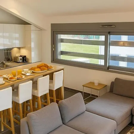 Modern Flat With Parking And Views Of Brevent דירה *